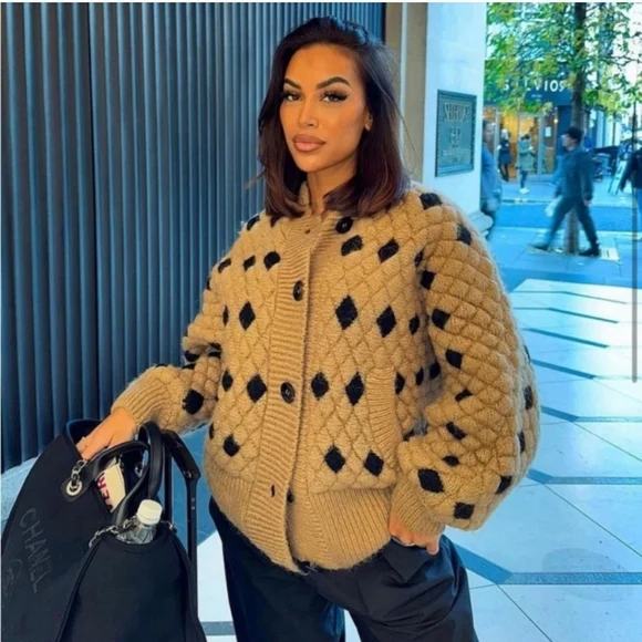 ❌️SOLD❌️STRUCTURED KNIT CARDIGAN TAUPE BROWN SIZE S - Picture 2 of 16